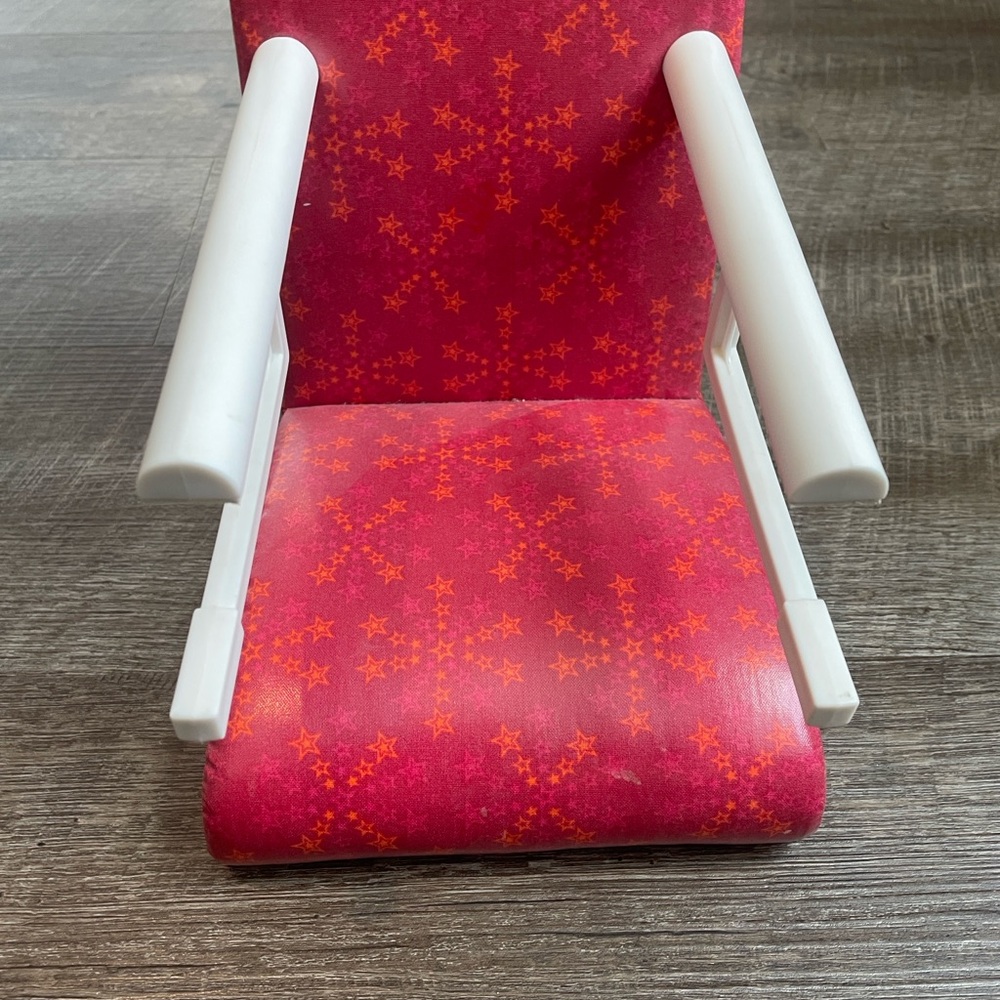 American Girl Fashion Show Chair - Picture 6 of 6